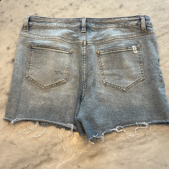 Buffalo Jean shorts - Picture 2 of 3